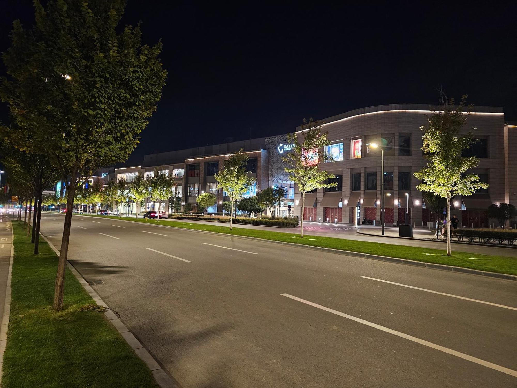 Alpha Lux - Galerija Mall View - Na Vodi *