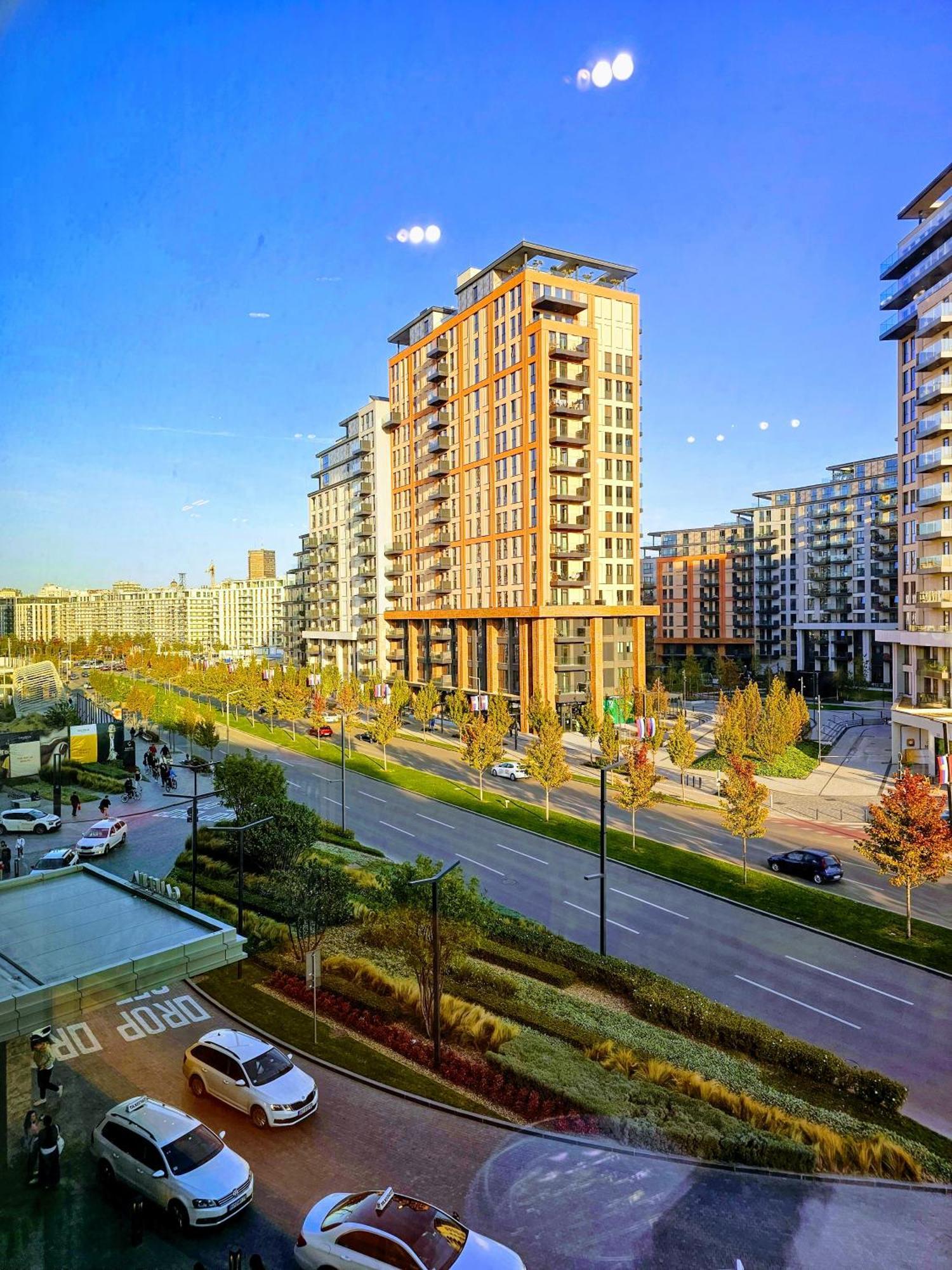 Alpha Lux - Galerija Mall View - Na Vodi